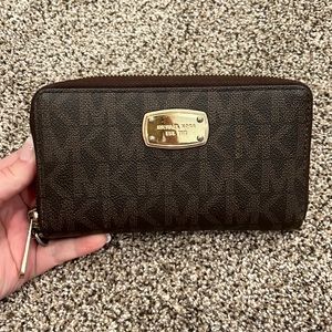 Large Micheal Kors Wallet